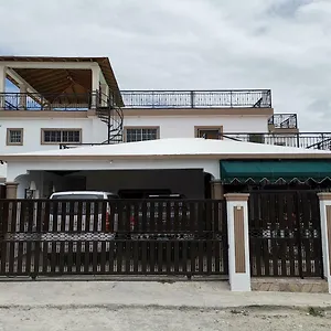 Susaña's House Hostal